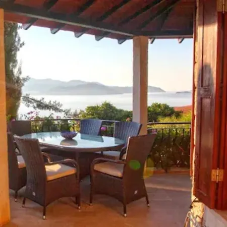 Blue Dream Villa *
